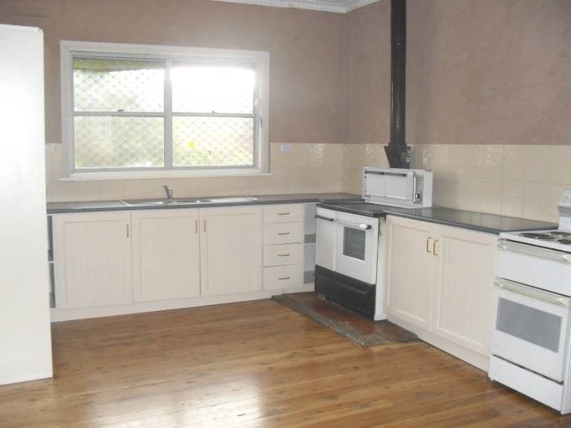 22 Oliver Street, INVERELL NSW 2360, Inverell - Thumbnail 6