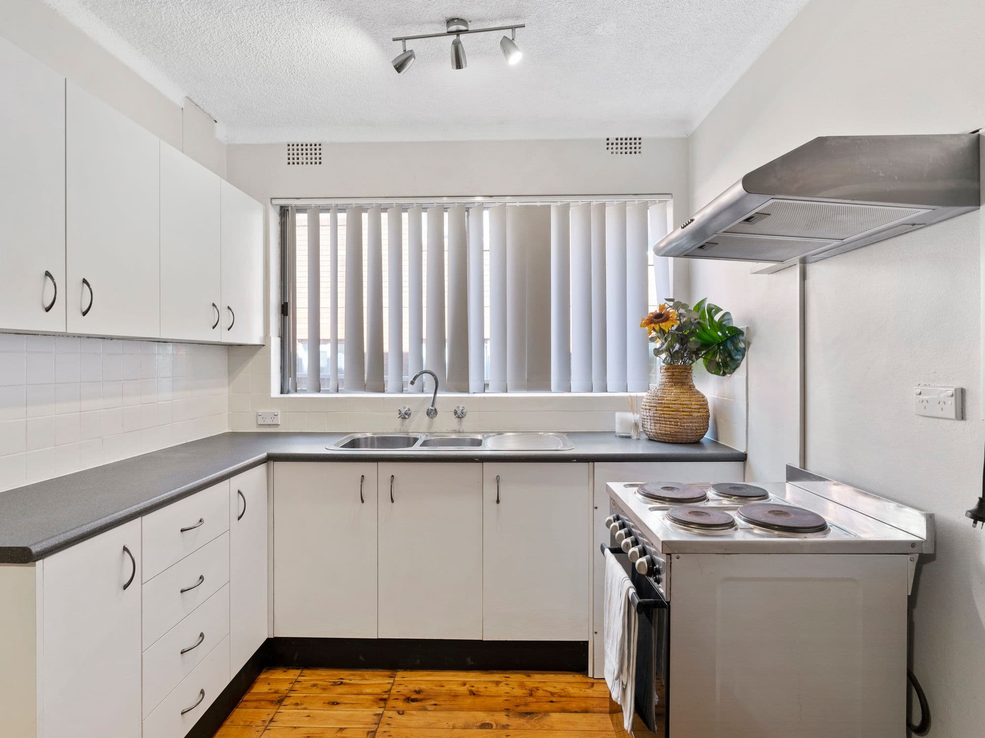 4/180 Lindesay Street, Campbelltown NSW 2560, Campbelltown - Thumbnail 4