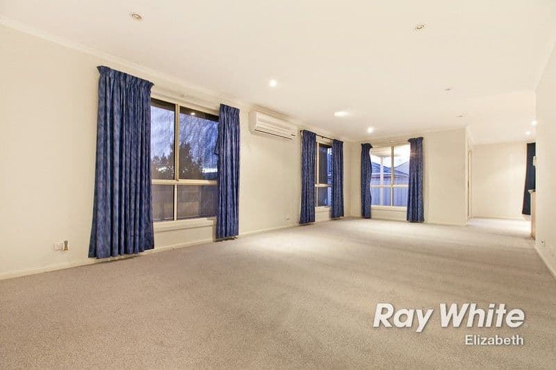 11 Exford Boulevard, CRAIGMORE SA 5114, Craigmore - Thumbnail 2