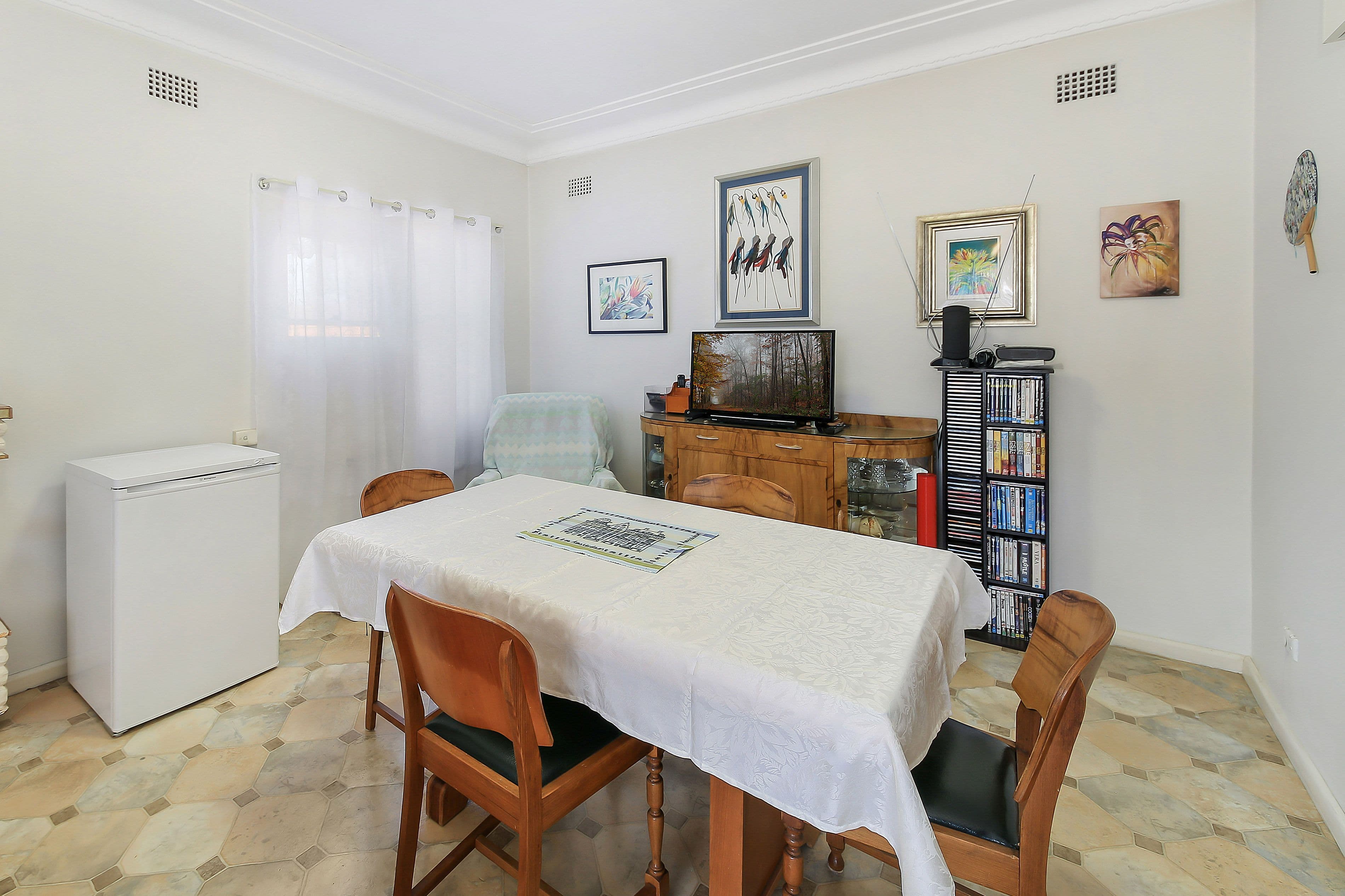 42 Woodland Road, Chester Hill - Thumbnail 4