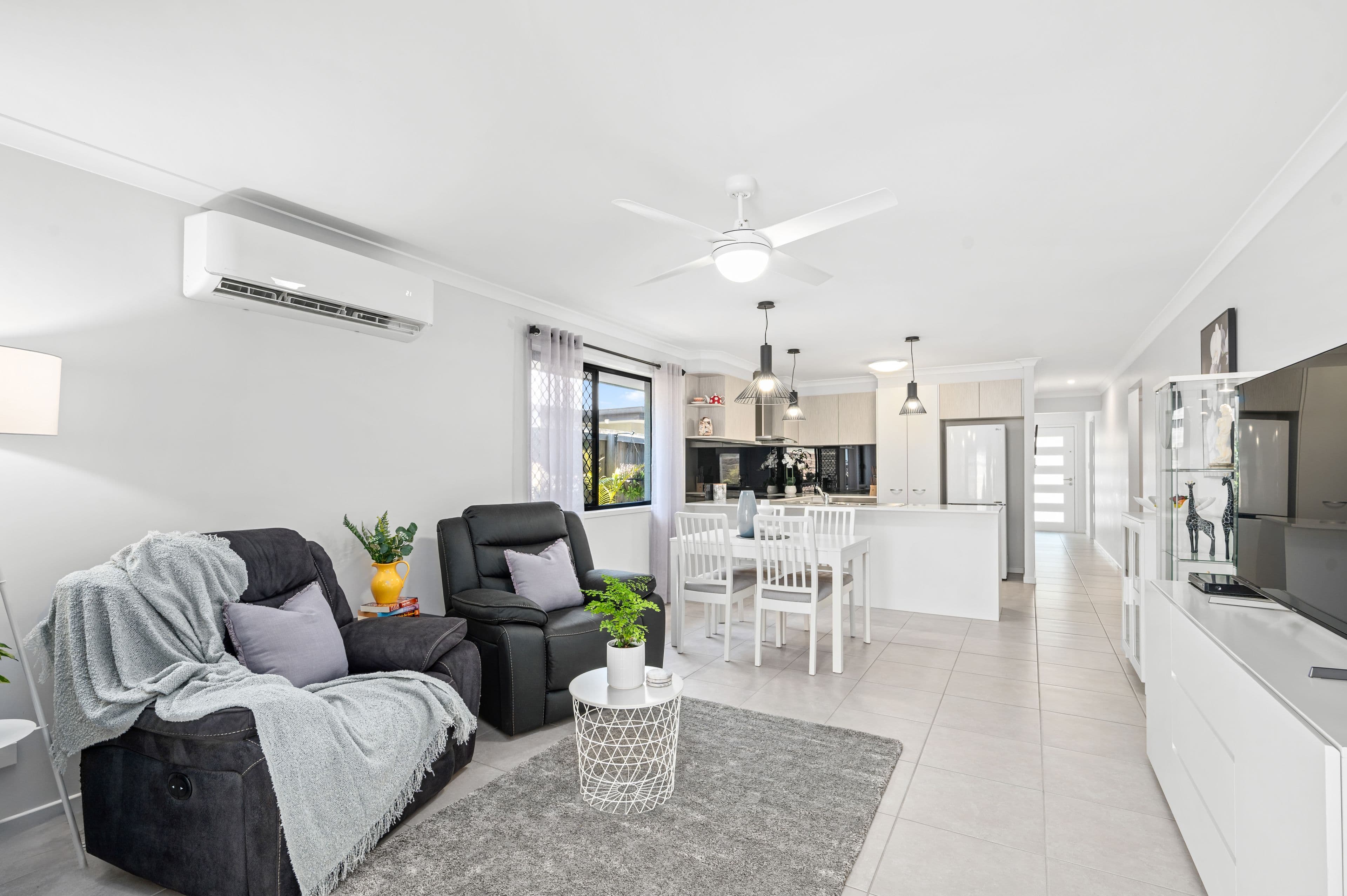 17 Stanicki Circuit, Bellbird Park QLD 4300, Bellbird Park - Thumbnail 5