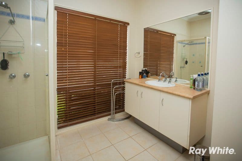 14 Barwon Drive, PAKENHAM VIC 3810, Pakenham - Thumbnail 7