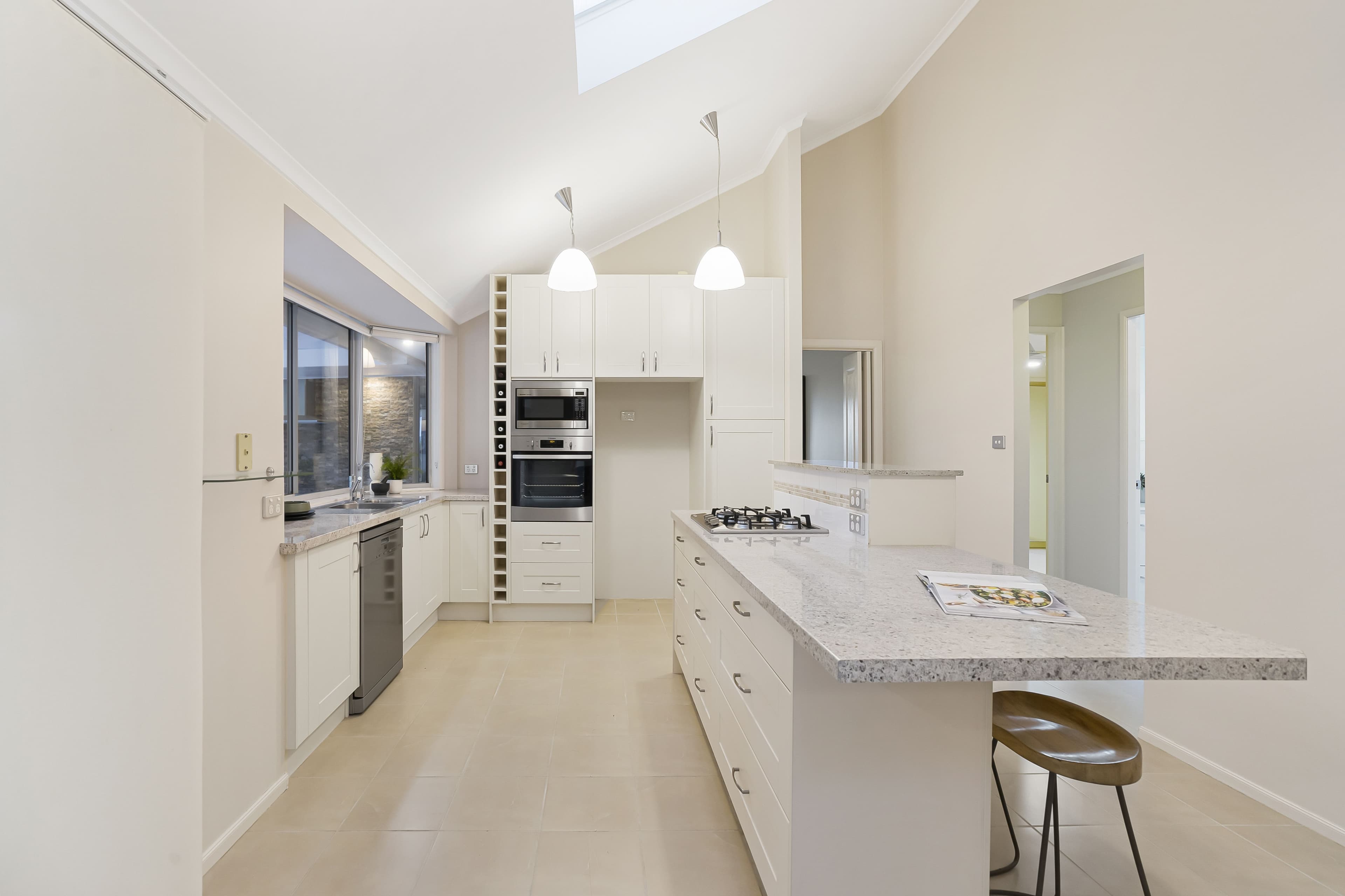 25 Adam Avenue, Rutherford NSW 2320, Rutherford - Thumbnail 3