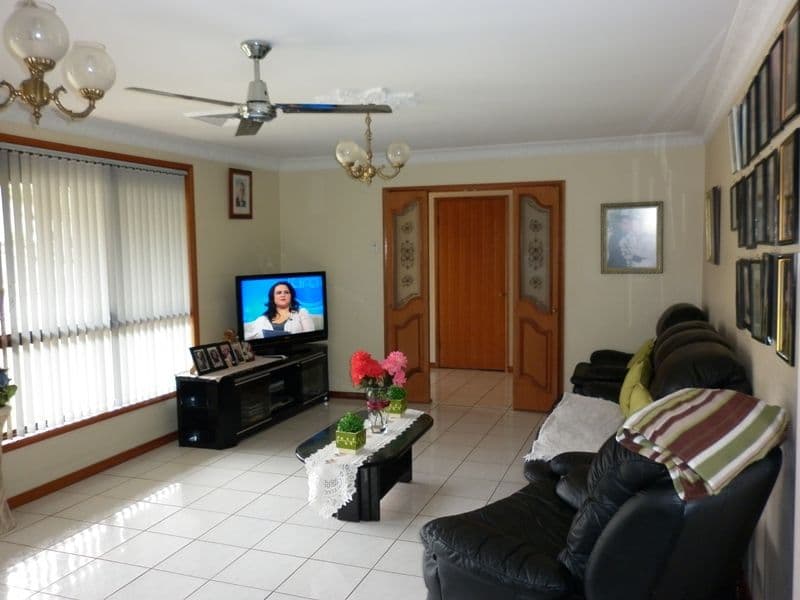 36  Boronia Road, BOSSLEY PARK NSW 2176, Bossley Park - Thumbnail 3