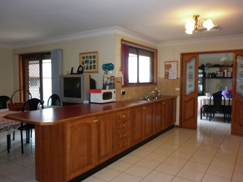 36  Boronia Road, BOSSLEY PARK NSW 2176, Bossley Park - Thumbnail 7