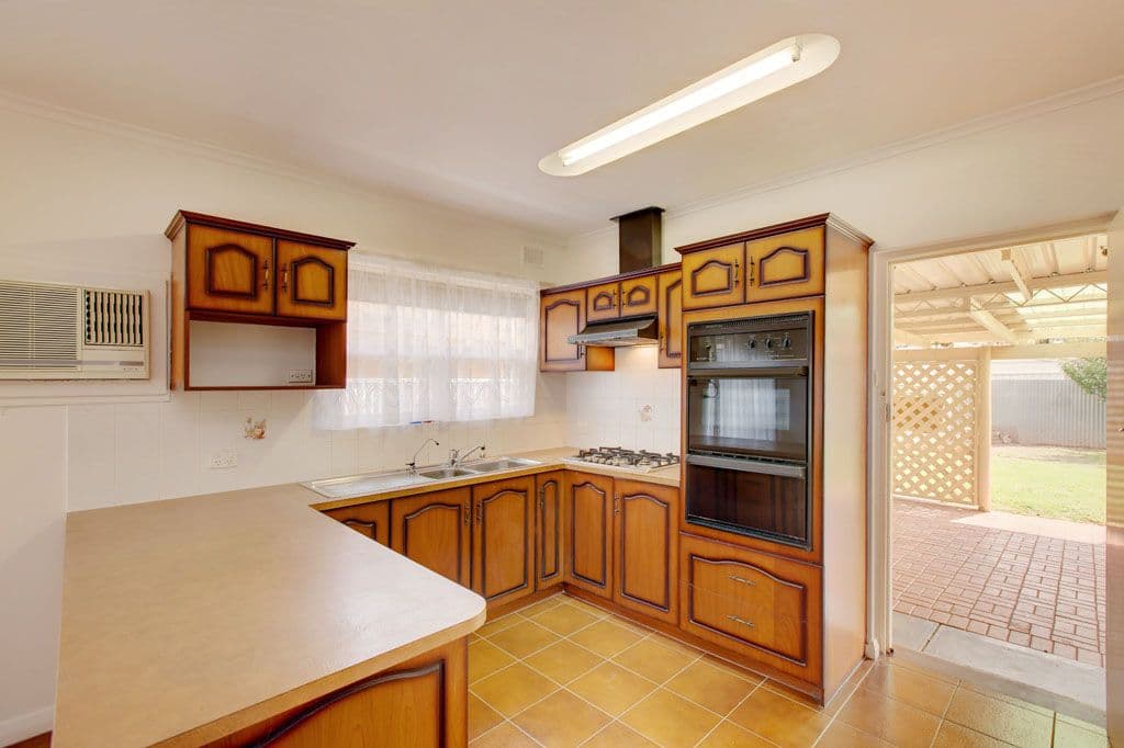 4 Clyde Street, MARION SA 5043, Marion - Thumbnail 2