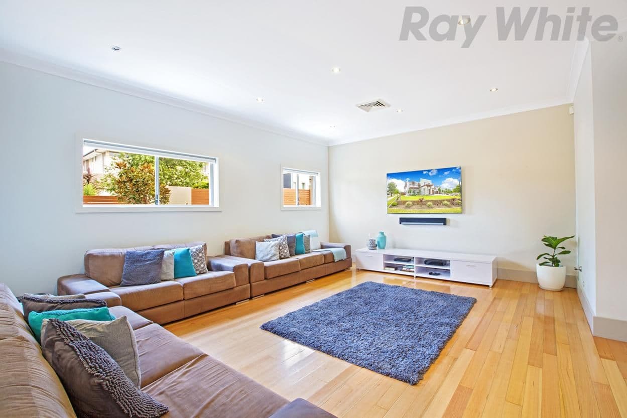 70 Moondarra Drive, West Hoxton - Thumbnail 5