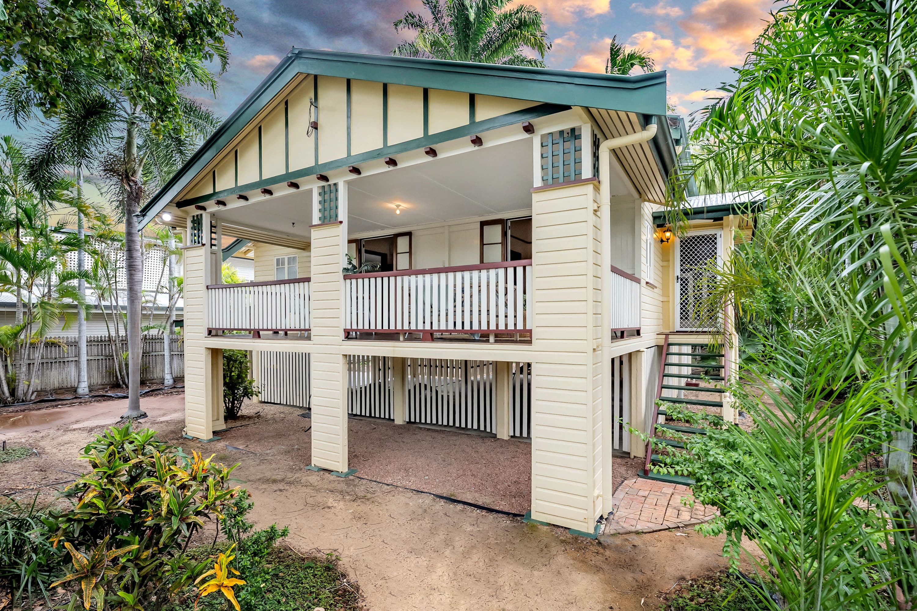 4 Hopkins Street, Currajong QLD 4812, Currajong - Thumbnail 2