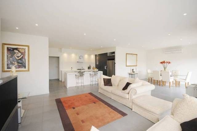 10 Hewat Drive, HIGHTON VIC 3216, Highton - Thumbnail 3
