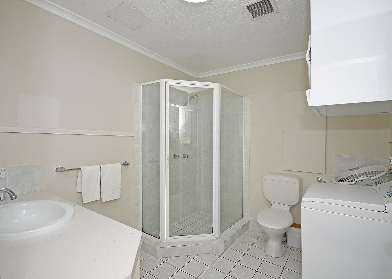 465 Esplanade, Torquay QLD 4655, Torquay - Thumbnail 8