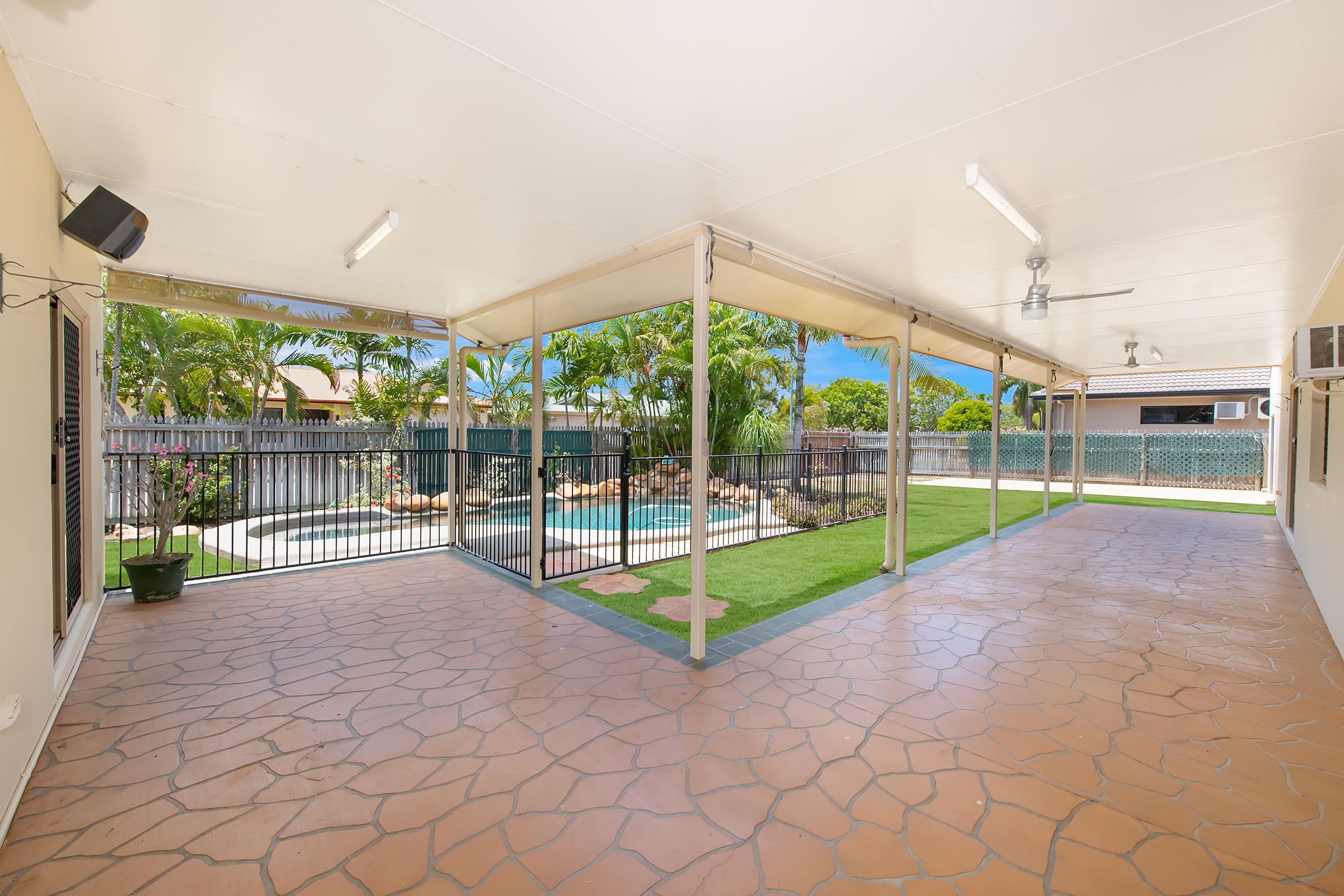 68 Country Club Drive, Safety Beach, Safety Beach - Thumbnail 4