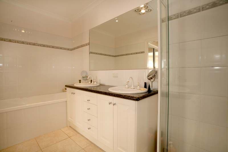 8 Epworth Court, GLEN WAVERLEY VIC 3150, Glen Waverley - Thumbnail 7