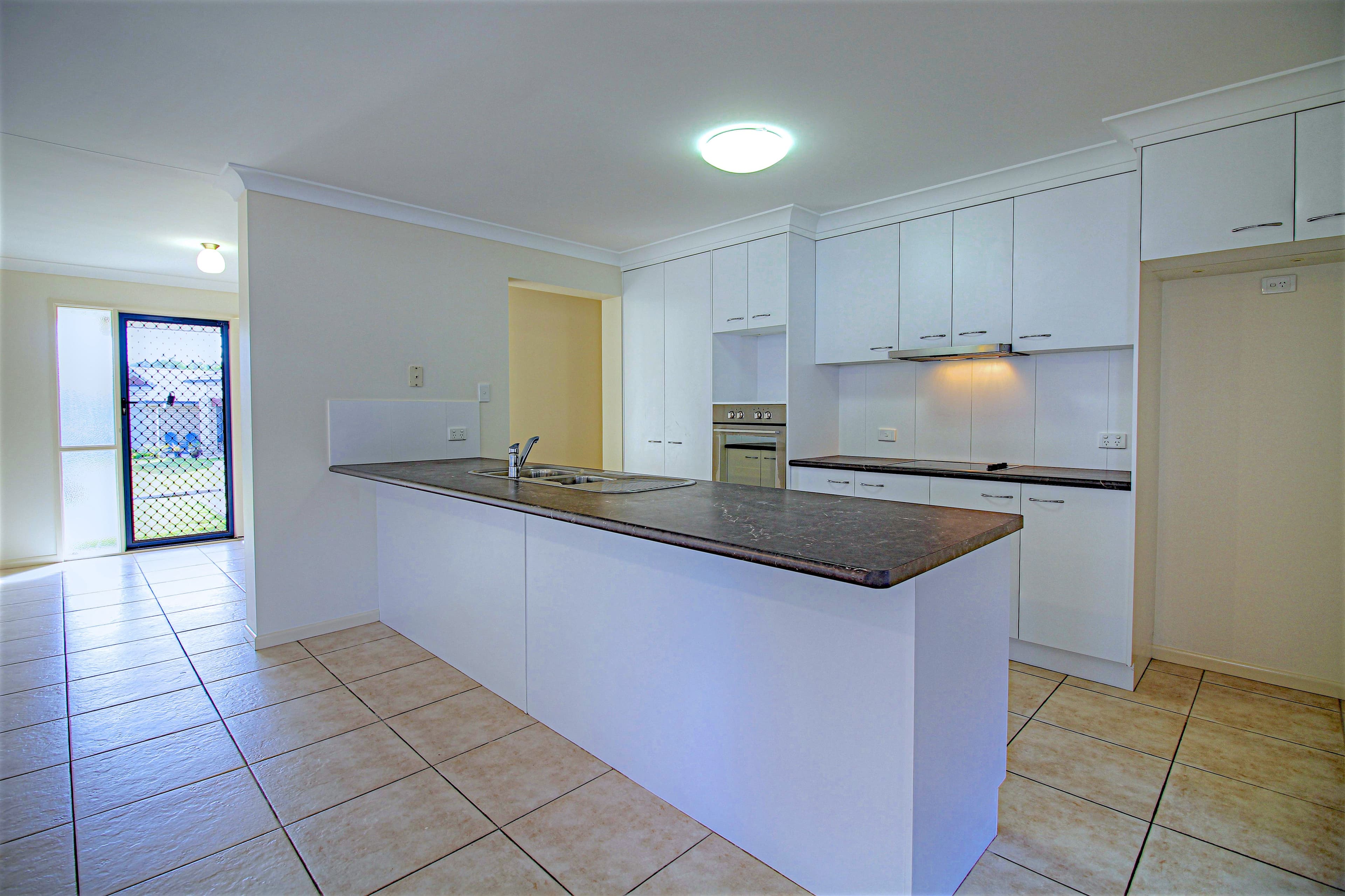 14 Grampians Close, Forest Lake QLD 4078, Forest Lake - Thumbnail 2