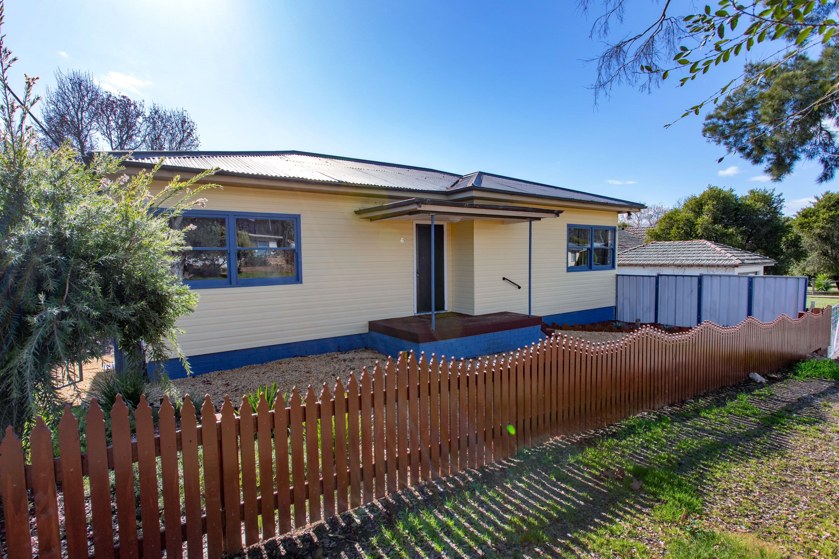 6 Dungaleer Street, Cowra NSW 2794, Cowra - Image 1