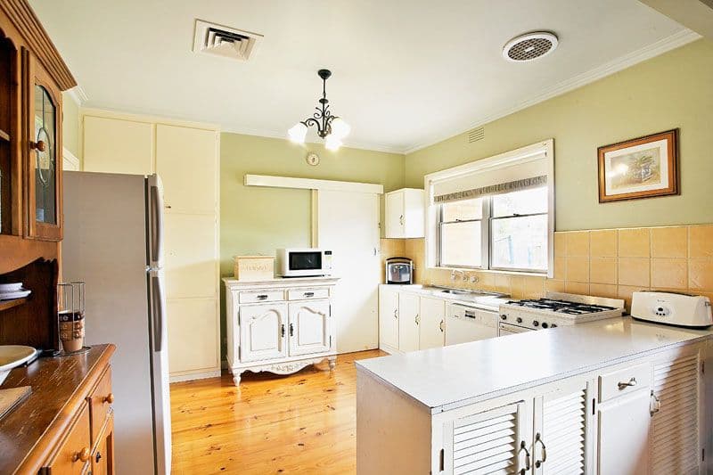 100 O'Connor Court, RESERVOIR VIC 3073, Reservoir - Thumbnail 3
