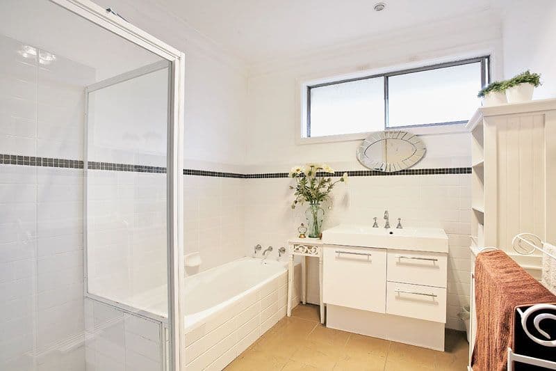 100 O'Connor Court, RESERVOIR VIC 3073, Reservoir - Thumbnail 4