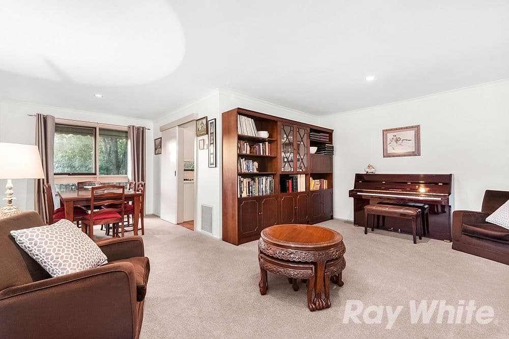 4 Wendouree Court, Vermont South VIC 3133, Vermont South - Thumbnail 2