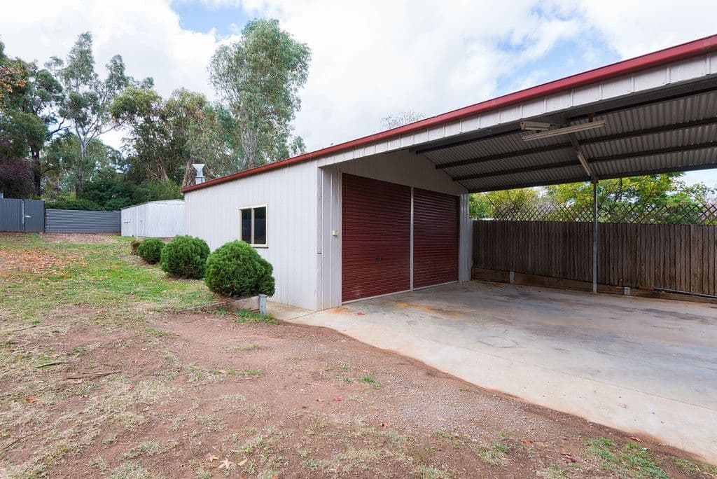 42 Ray Street, Castlemaine VIC 3450, Castlemaine - Thumbnail 7
