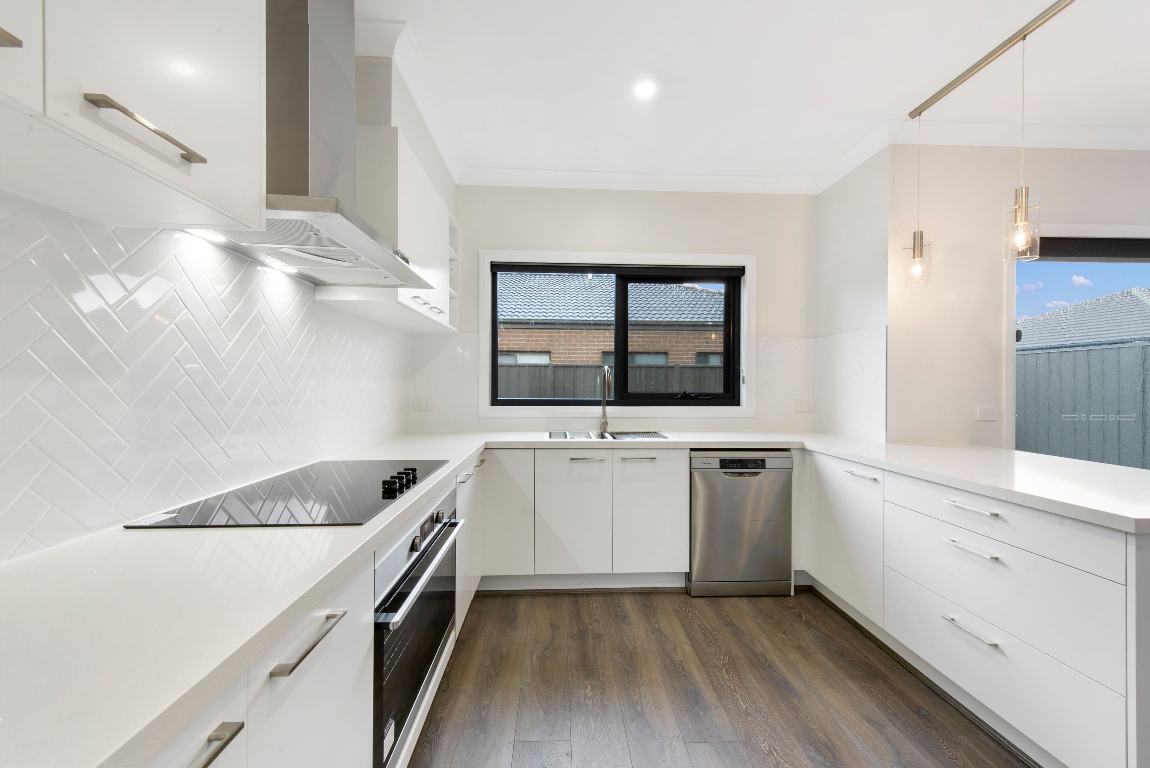 28 Yosemite Street, Truganina VIC 3029, Truganina - Thumbnail 2