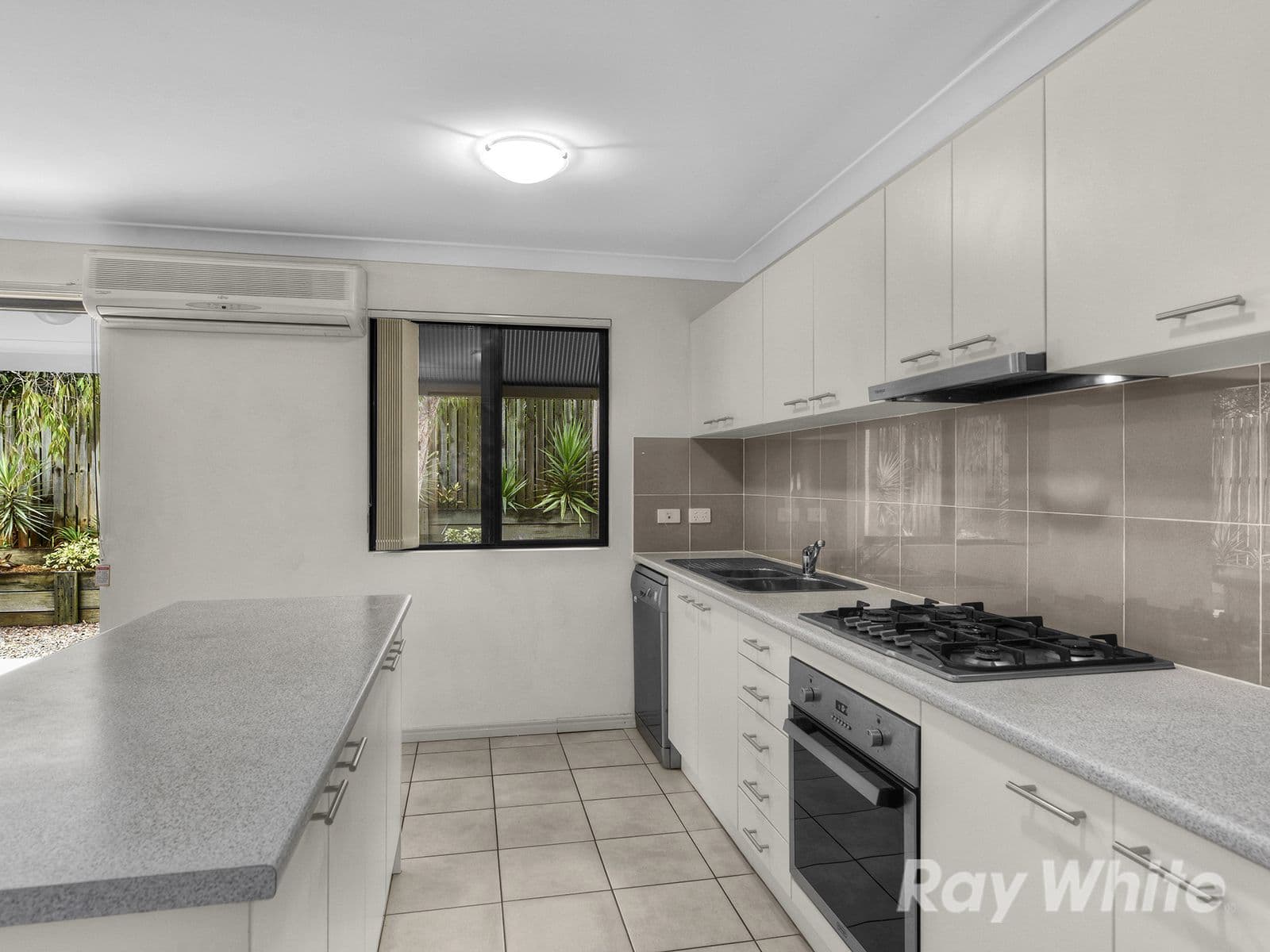 27 Pratt Street, Enoggera QLD 4051, Enoggera - Thumbnail 2