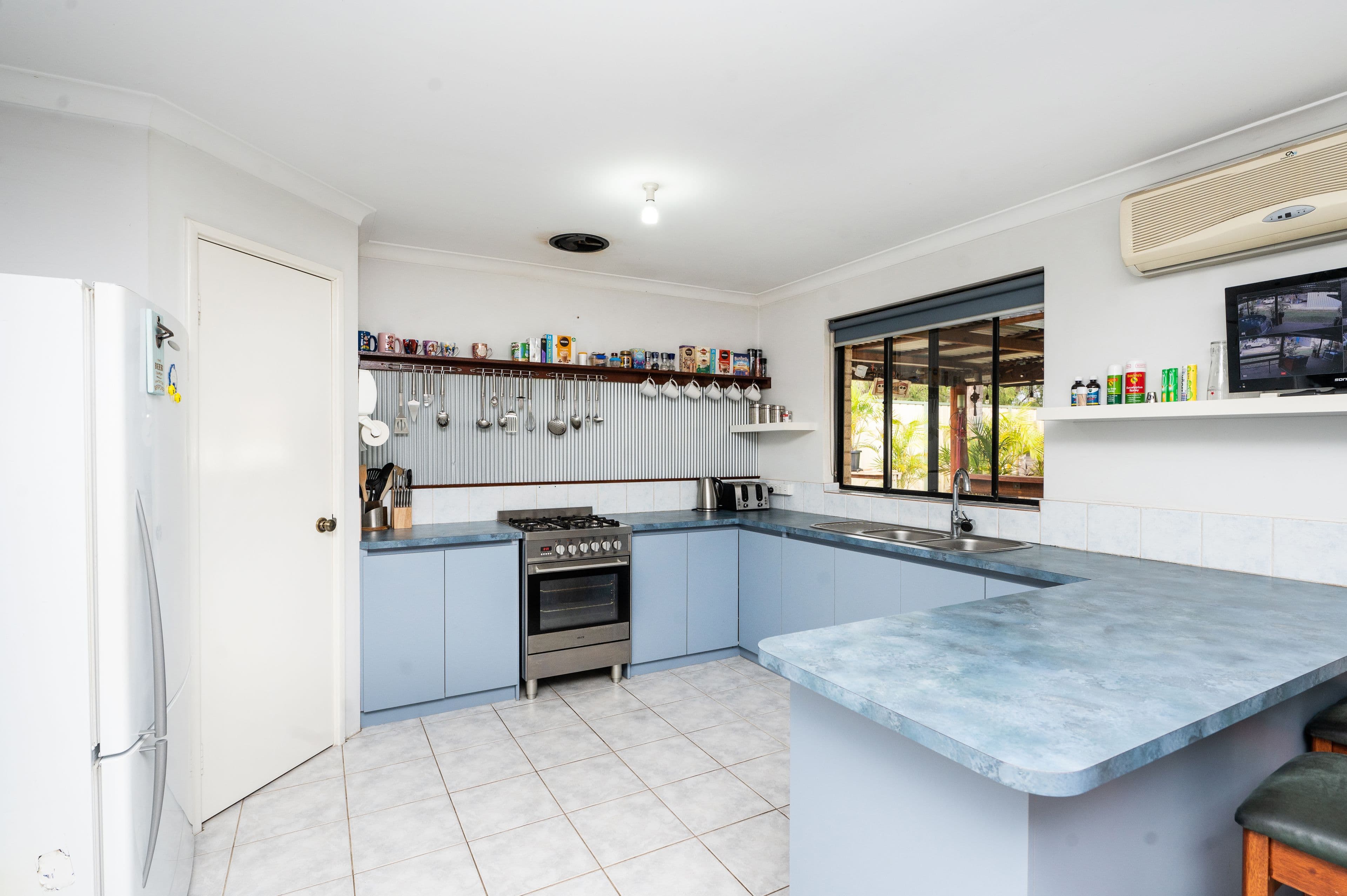 32 Dudley Drive, Usher WA 6230, Usher - Thumbnail 3