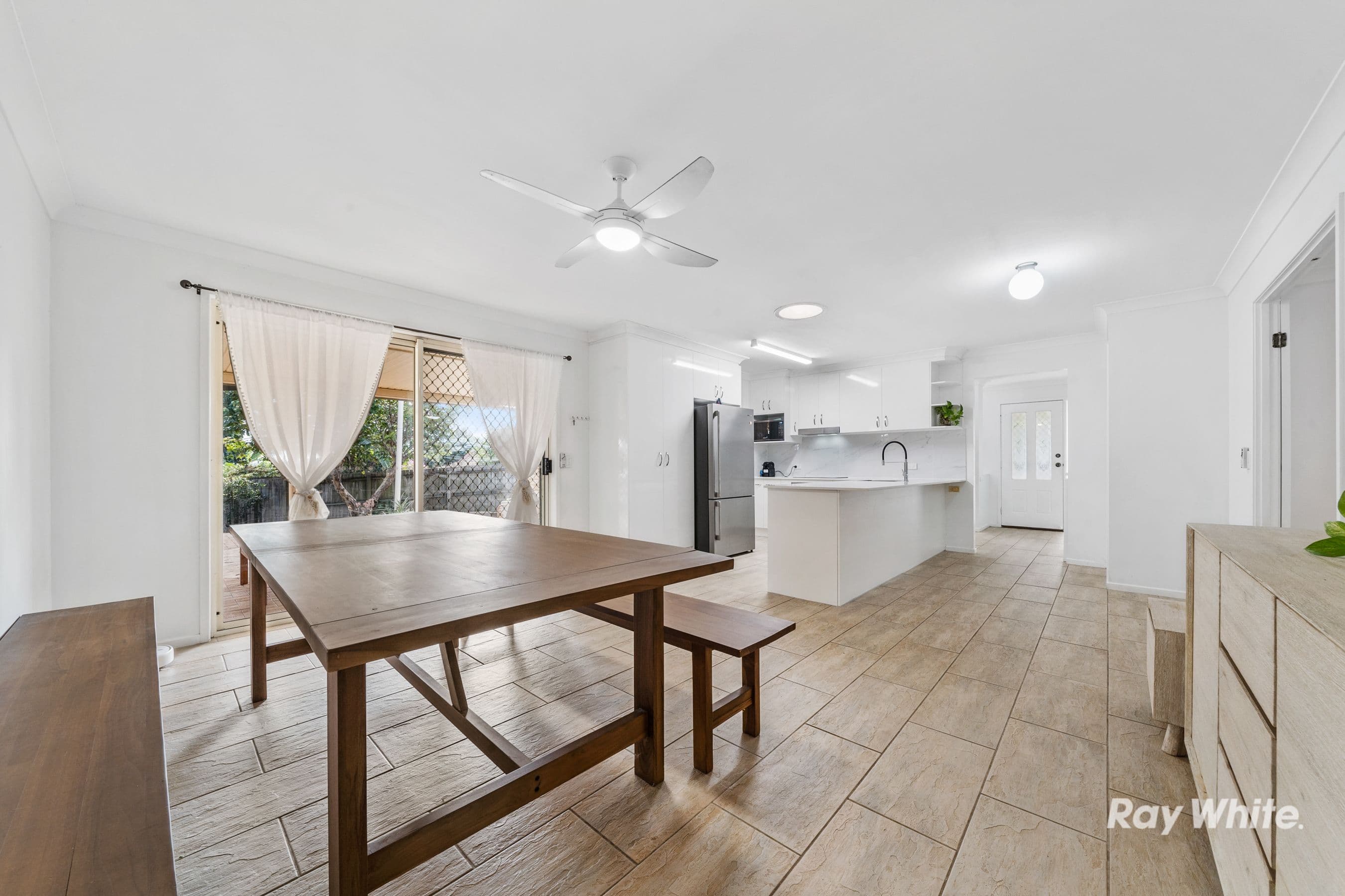 17 Fromelles Court, Regents Park QLD 4118, Regents Park - Thumbnail 7