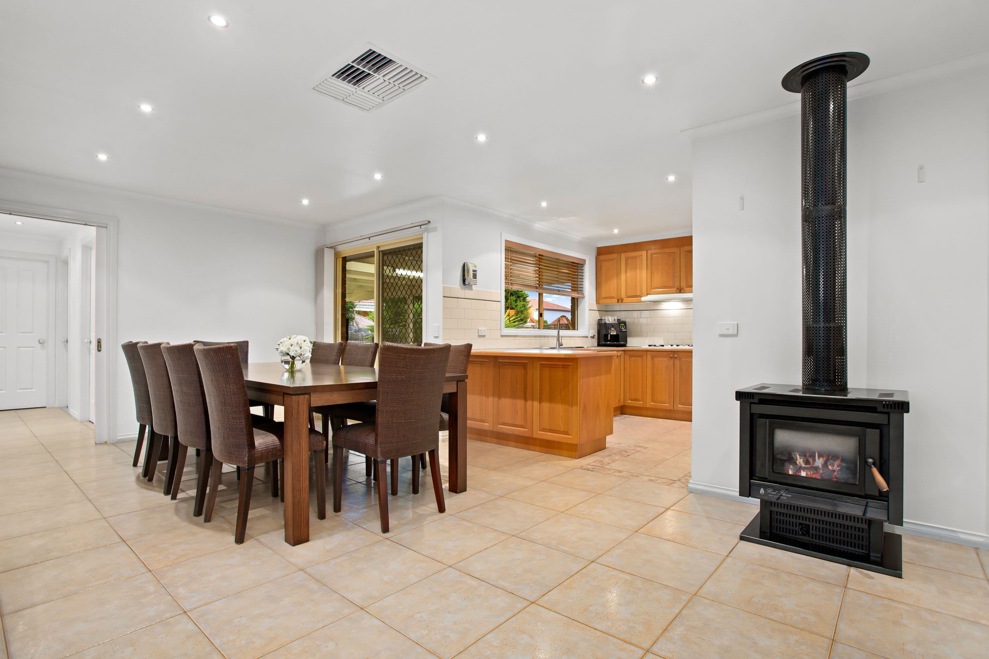 6 Pivot Place, Mill Park VIC 3082, Mill Park - Thumbnail 5