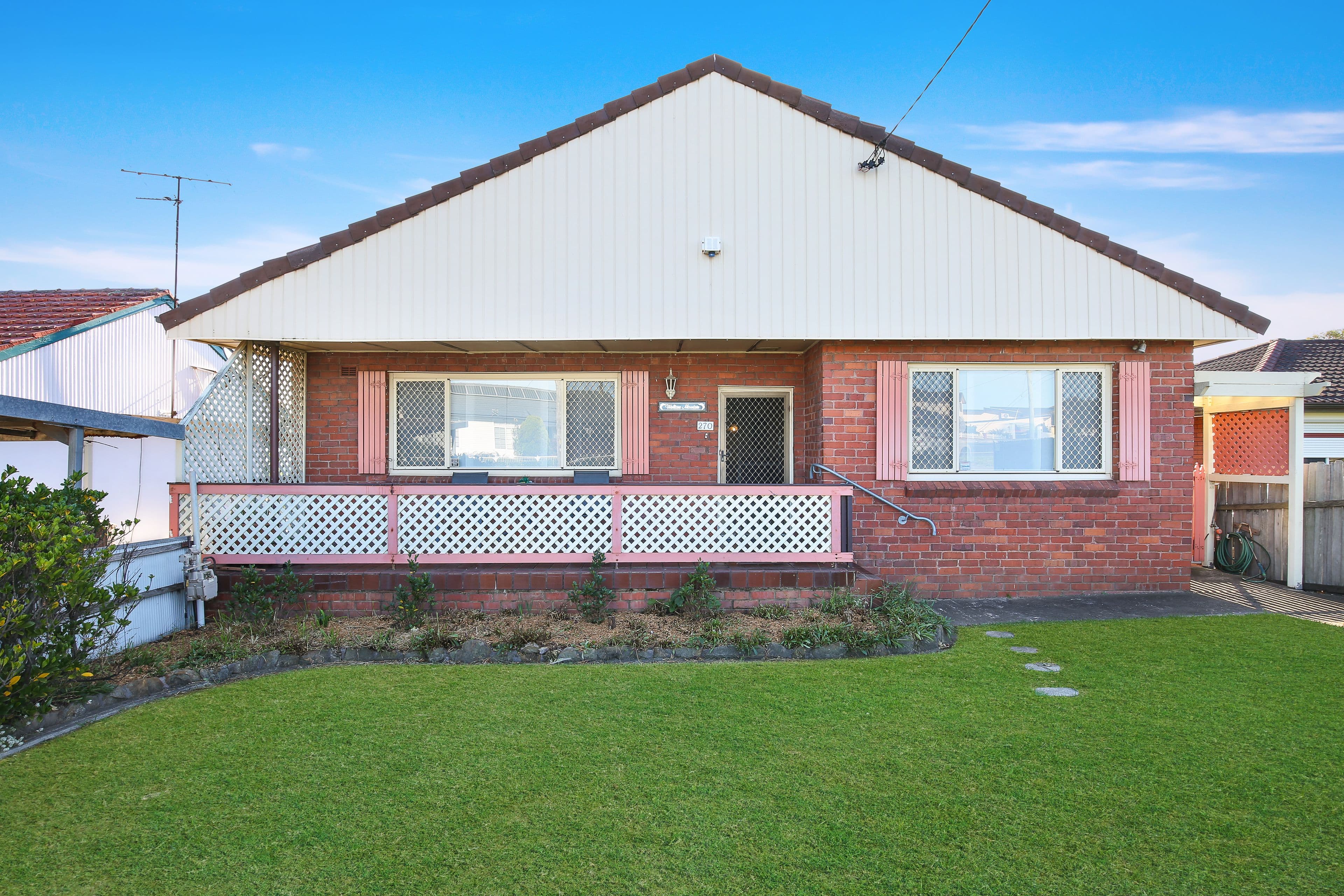 270 Flagstaff Road, Lake Heights NSW 2502, Lake Heights - Image 1