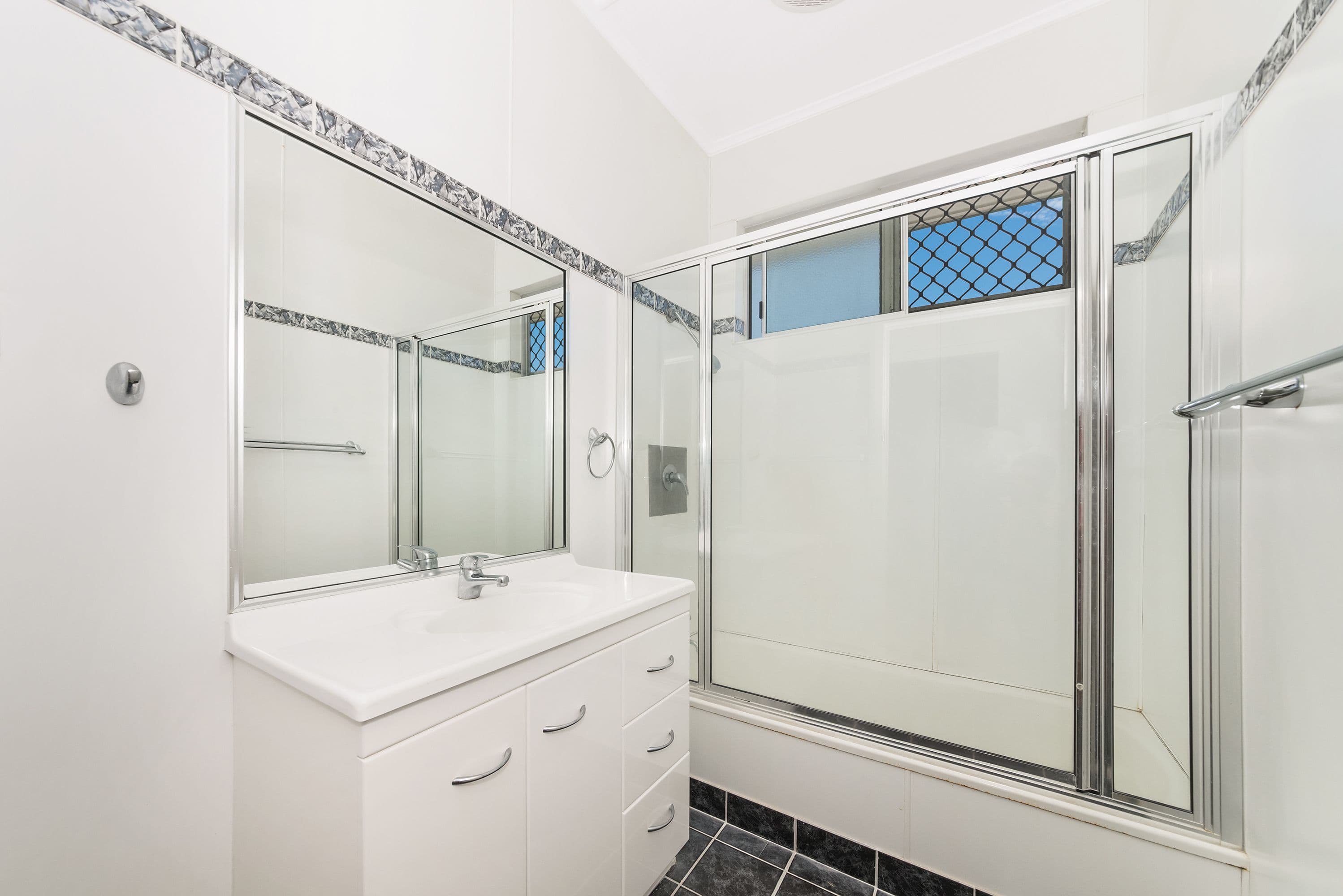 148 Corcoran Street, Currajong QLD 4812, Currajong - Thumbnail 6