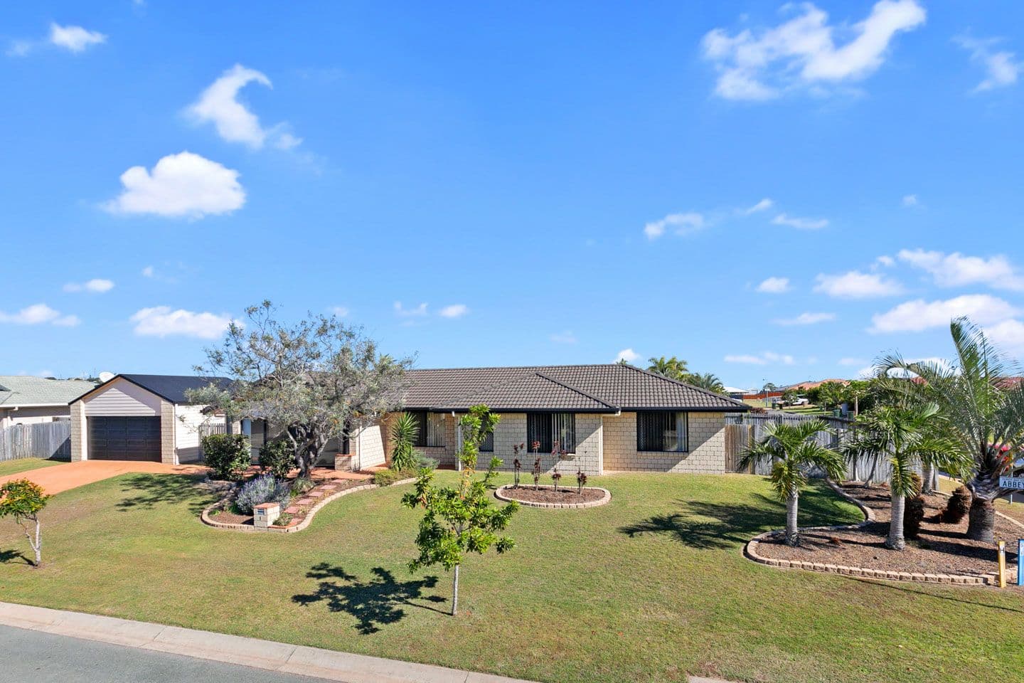 1 Abbey Court, Kawungan QLD 4655, Kawungan - Image 1
