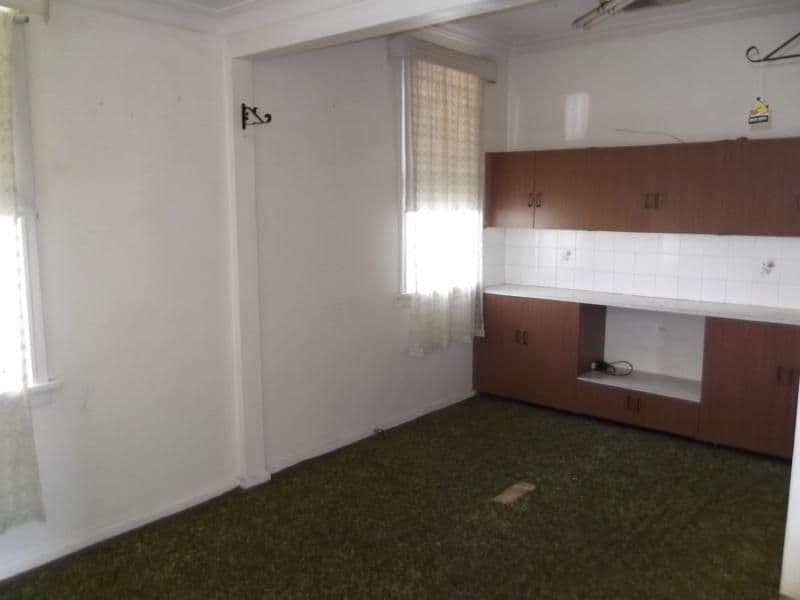 28 Templemore Street, YOUNG NSW 2594, Young - Thumbnail 6