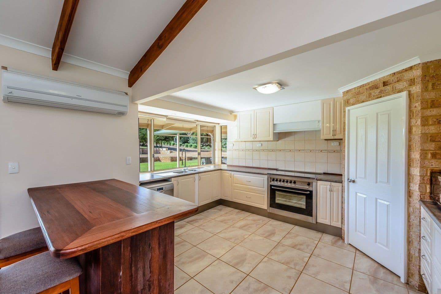 65 Brennand Road, Dongara WA 6525, Dongara - Thumbnail 7