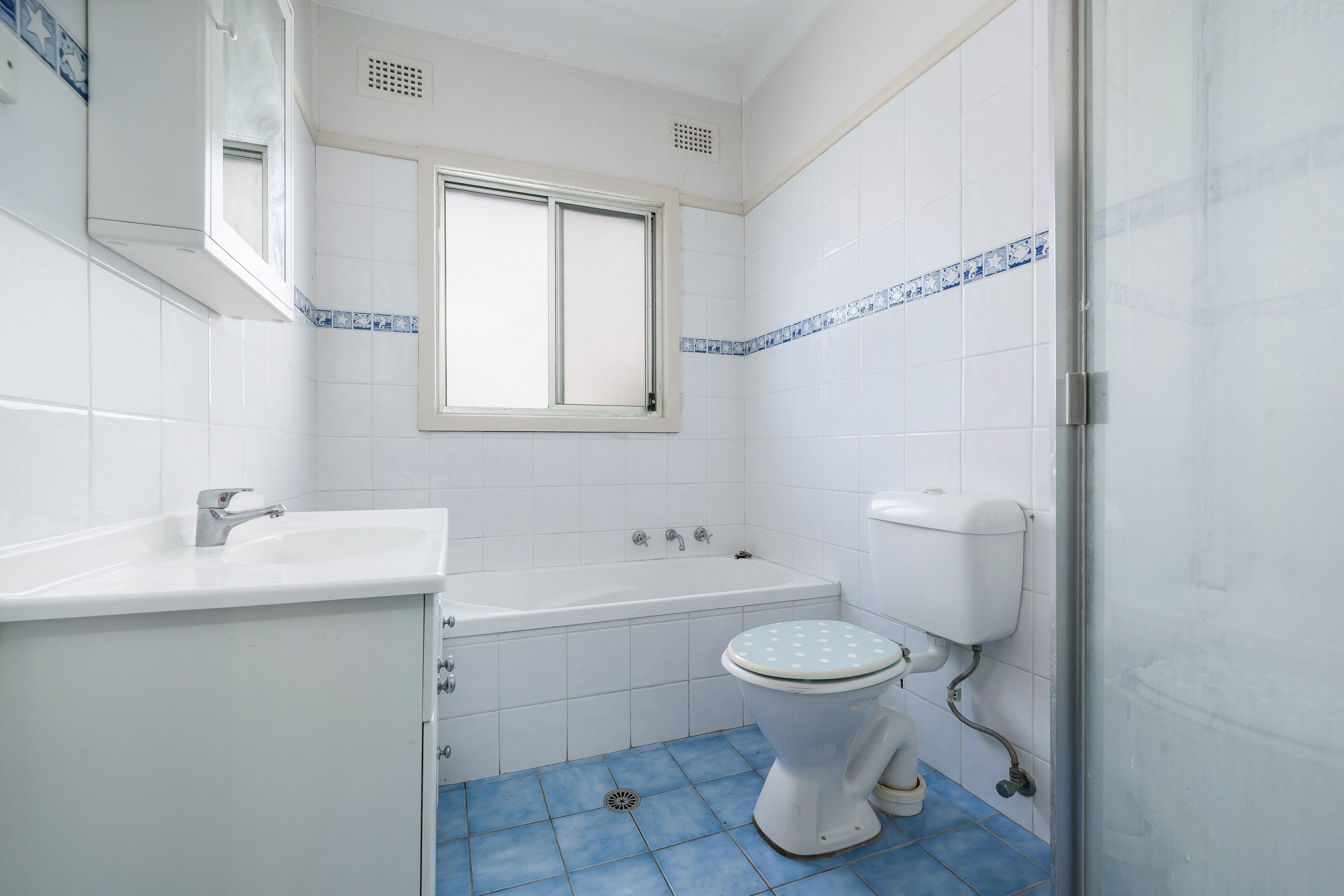 27 Doyle Road, Revesby NSW 2212, Revesby - Thumbnail 4