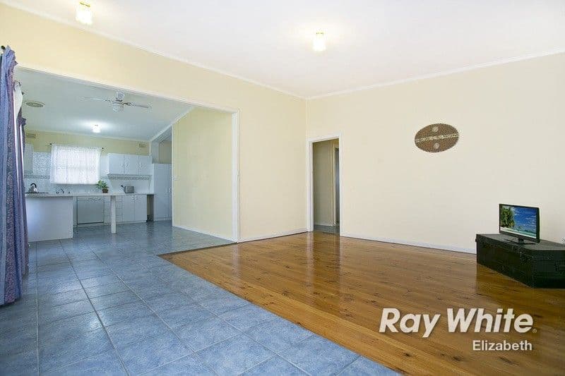 15 O'Reilly Street, PARAFIELD GARDENS SA 5107, Parafield Gardens - Thumbnail 4