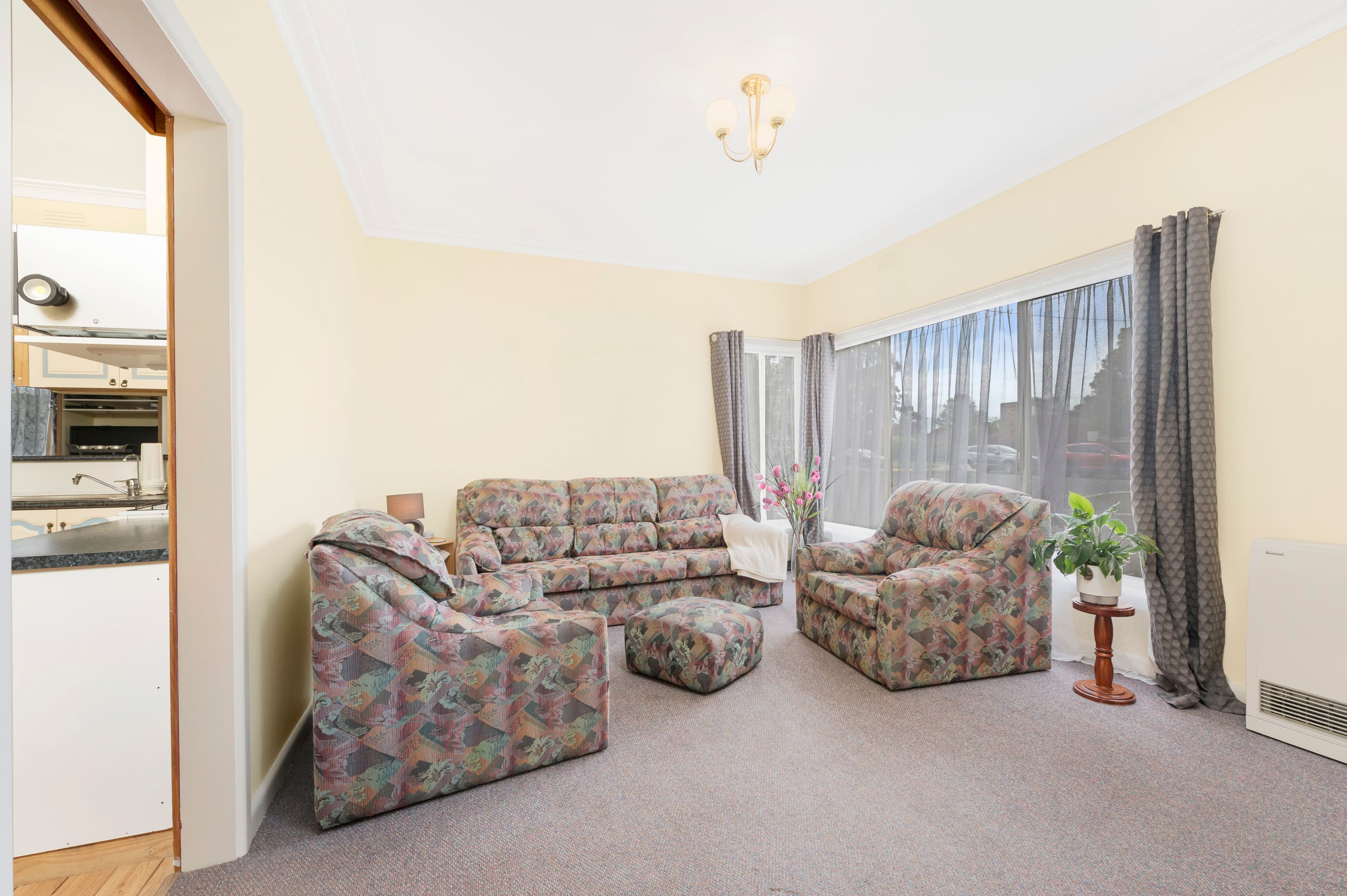 98 Edwards Street, Sebastopol VIC 3356, Sebastopol - Thumbnail 3