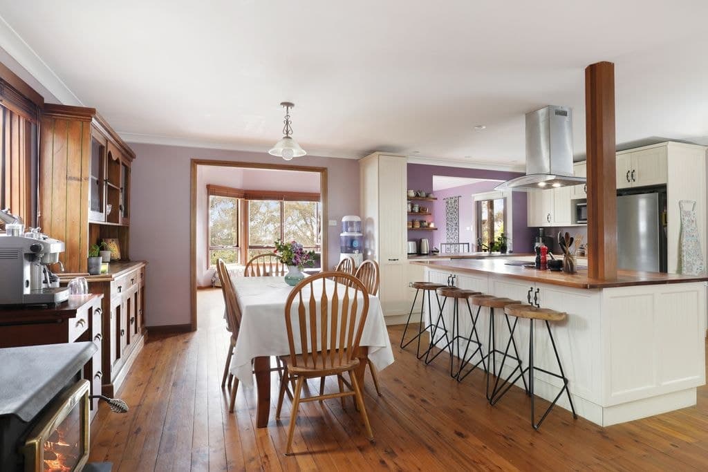 13 Yanko Avenue, Wentworth Falls - Thumbnail 2
