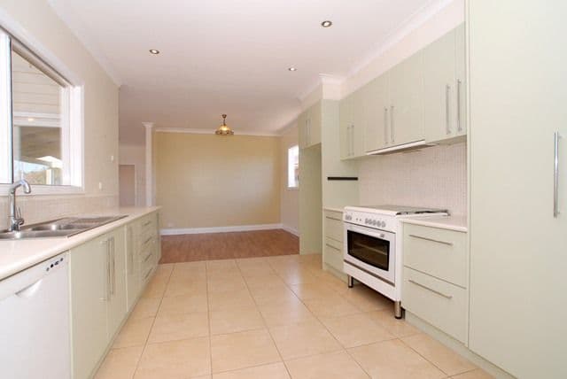 17 Cleghorn Avenue, ALTONA NORTH VIC 3025, Altona North - Thumbnail 5