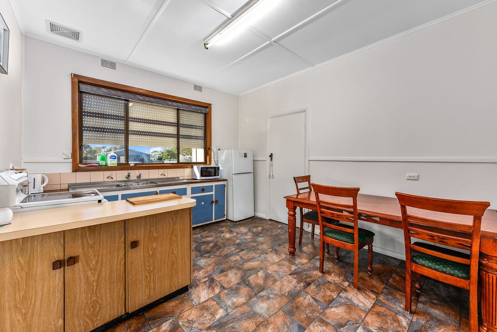 6 Poplar Avenue, Keith SA 5267, Keith - Thumbnail 2