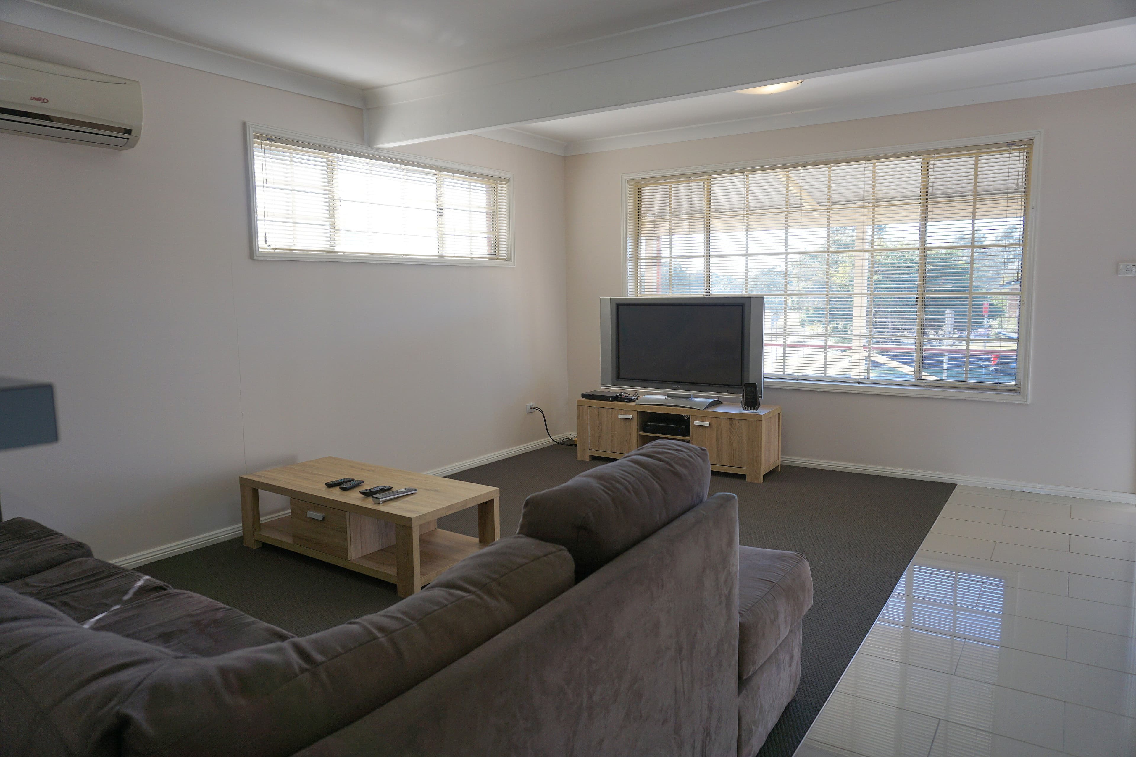 2 Simpson Terrace, Singleton NSW 2330, Singleton - Thumbnail 3