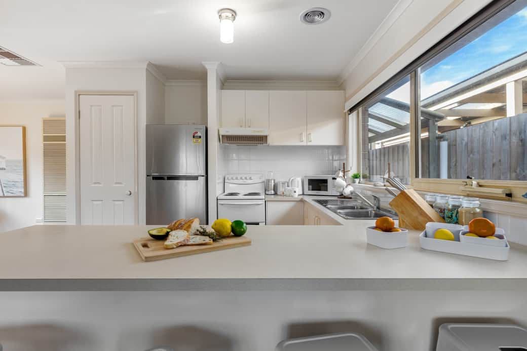 135 First Avenue, Rosebud VIC 3939, Rosebud - Thumbnail 2
