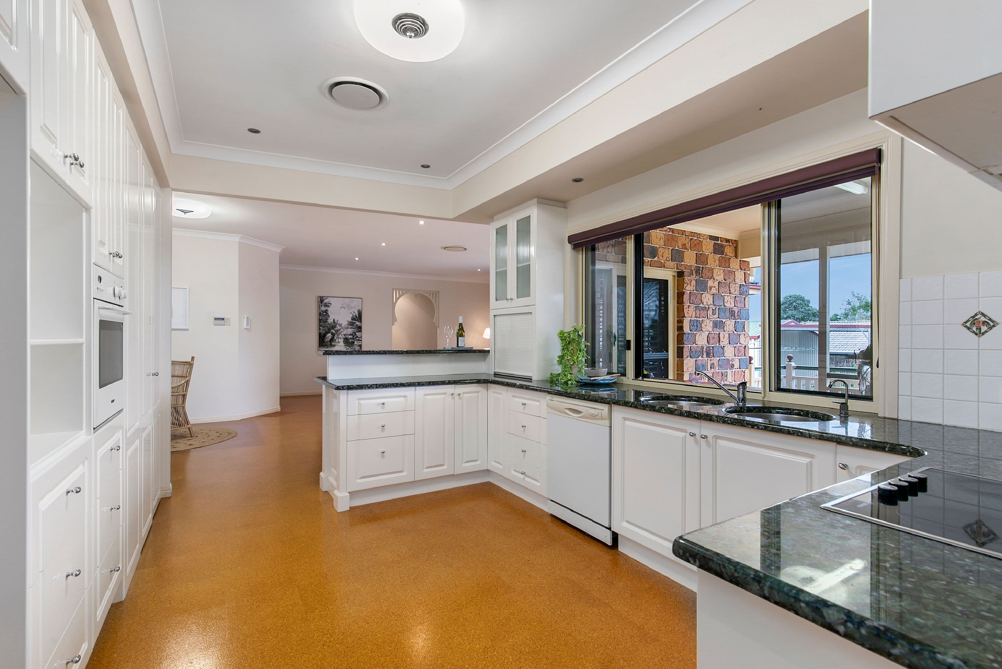 12 Marlborough Road, Wellington Point QLD 4160, Wellington Point - Thumbnail 7