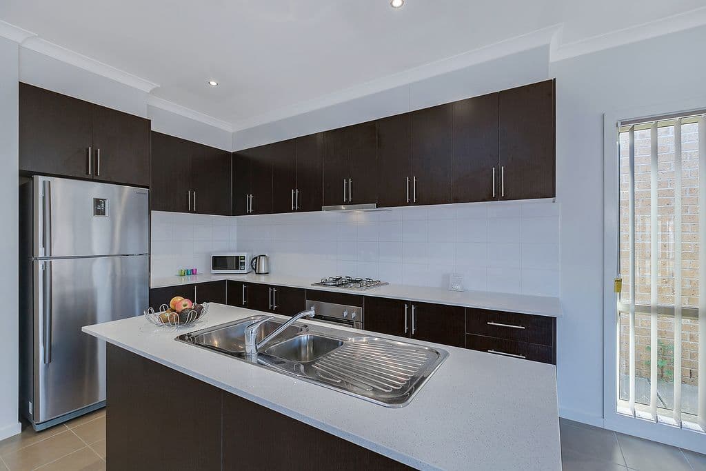 4 Dolphin Drive, South Morang VIC 3752, South Morang - Thumbnail 2