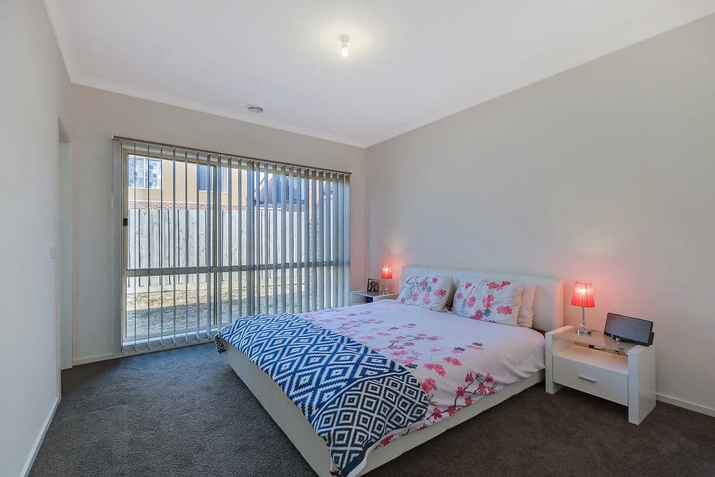 4 Dolphin Drive, South Morang VIC 3752, South Morang - Thumbnail 6