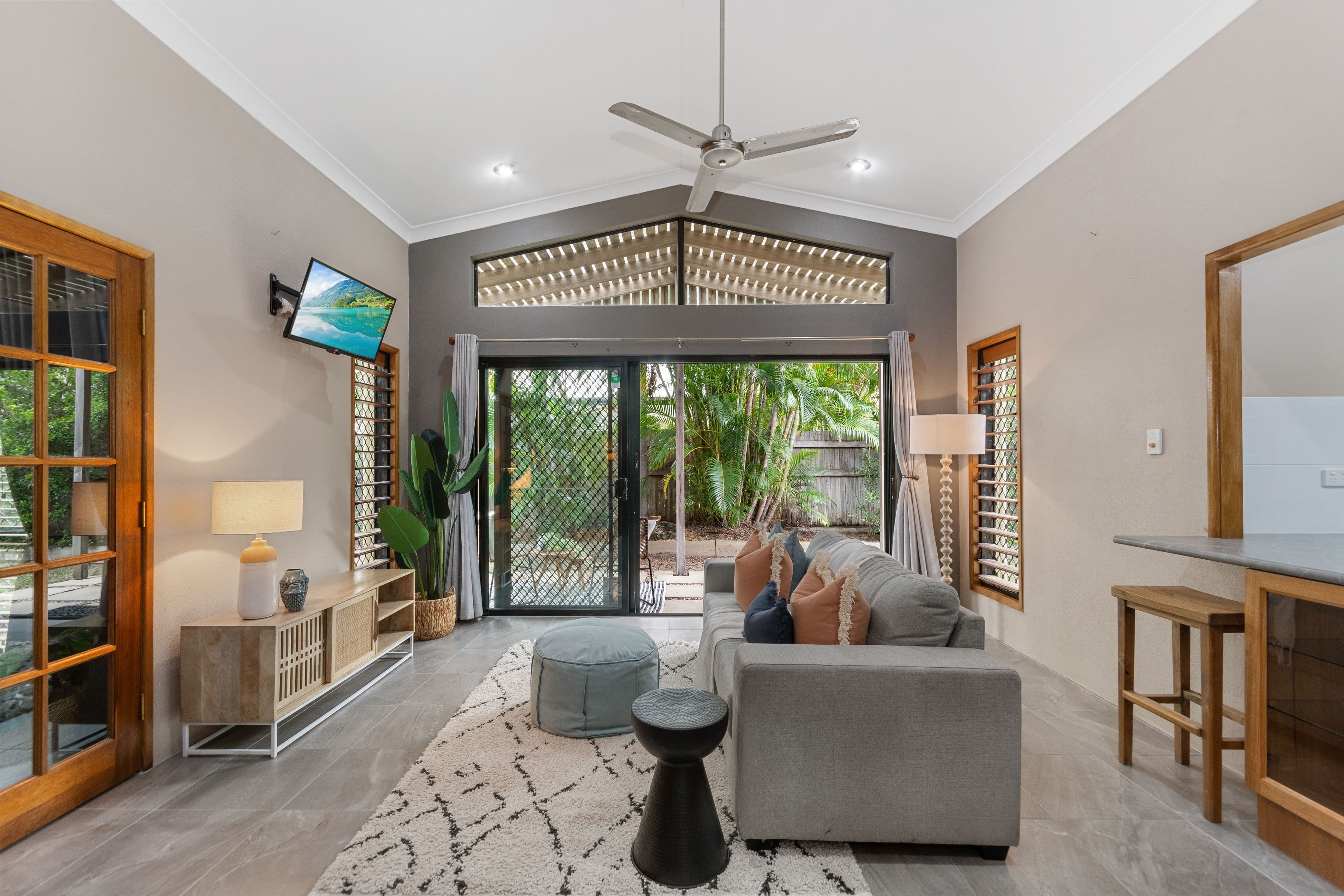 13 Sunrise Pocket, Idalia QLD 4811, Idalia - Thumbnail 4
