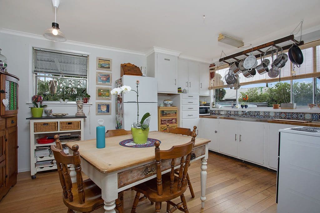 34 Gunner Street, Camperdown VIC 3260, Camperdown - Thumbnail 2