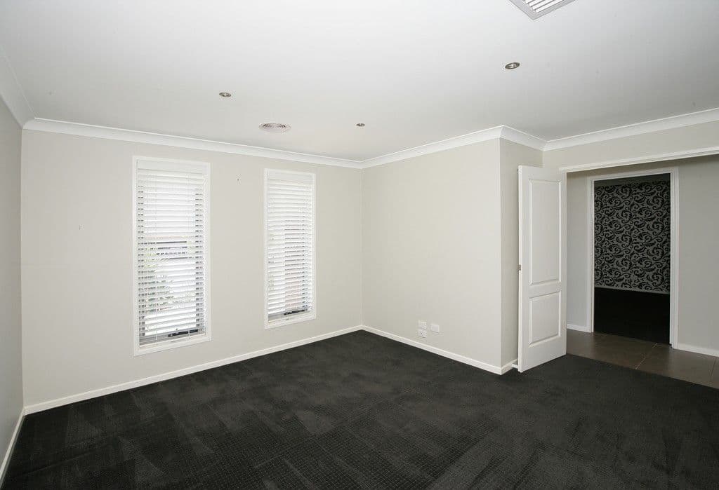 10 Tahara Crescent, Estella - Thumbnail 2