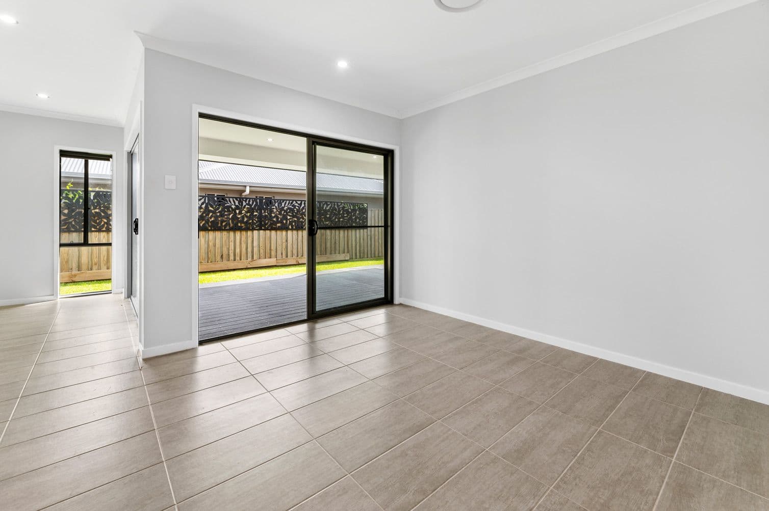 54 Whitsunday Circuit, Pimpama QLD 4209, Pimpama - Thumbnail 7