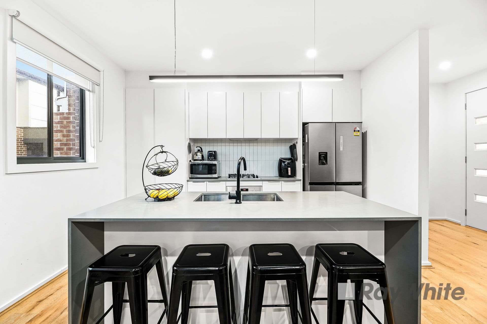 11 Burrows Avenue, Dandenong VIC 3175, Dandenong - Thumbnail 4