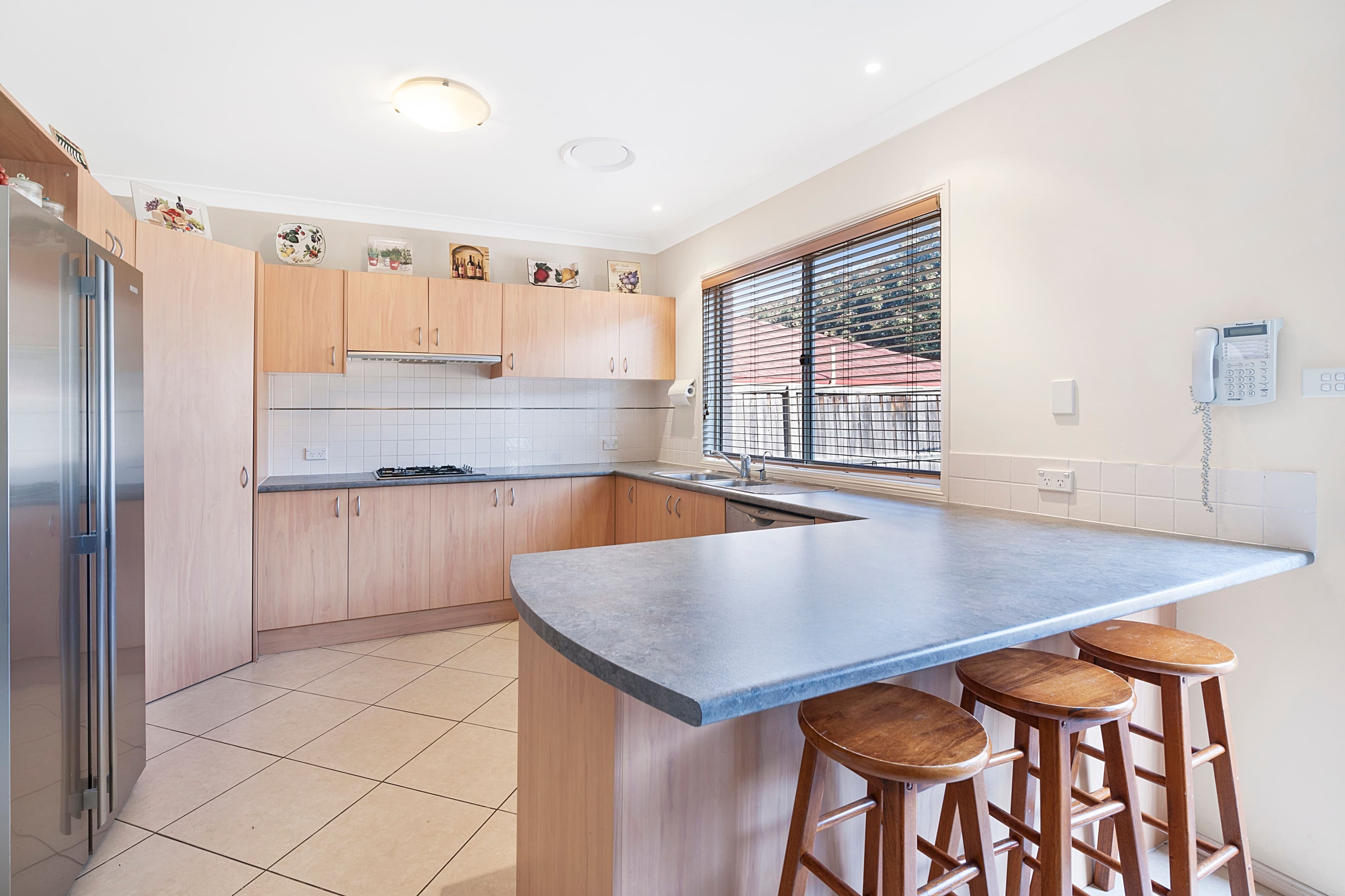 27 Fernleaf Crescent, Beaumont Hills - Thumbnail 4