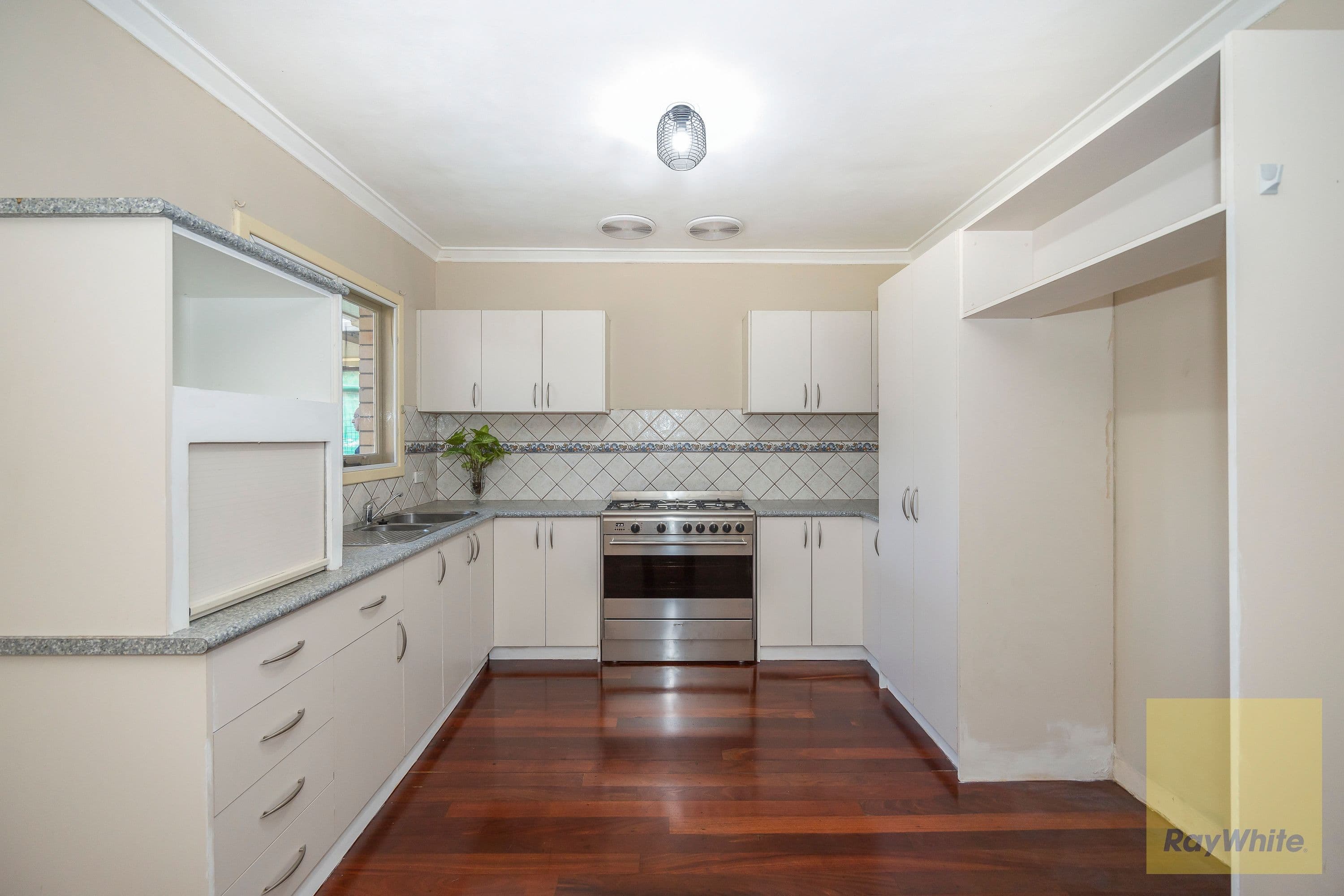 7 Herriard Road, Armadale WA 6112, Armadale - Thumbnail 5
